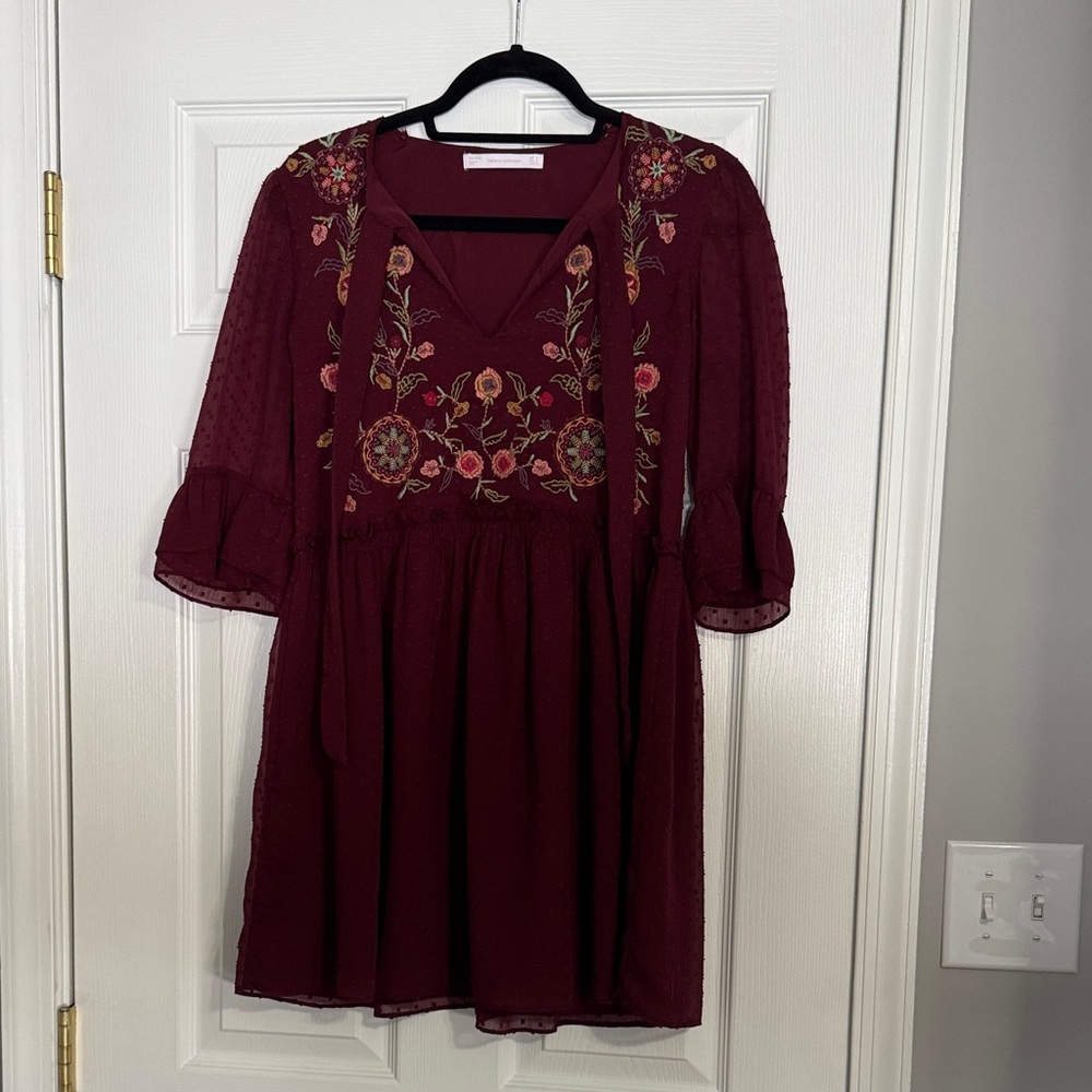 Zara Maroon dress size Small with embroidered floral pattern